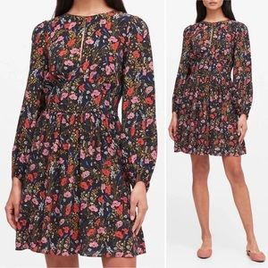 Banana Republic Floral Keyhole Mini Dress in Navy Floral Size 8